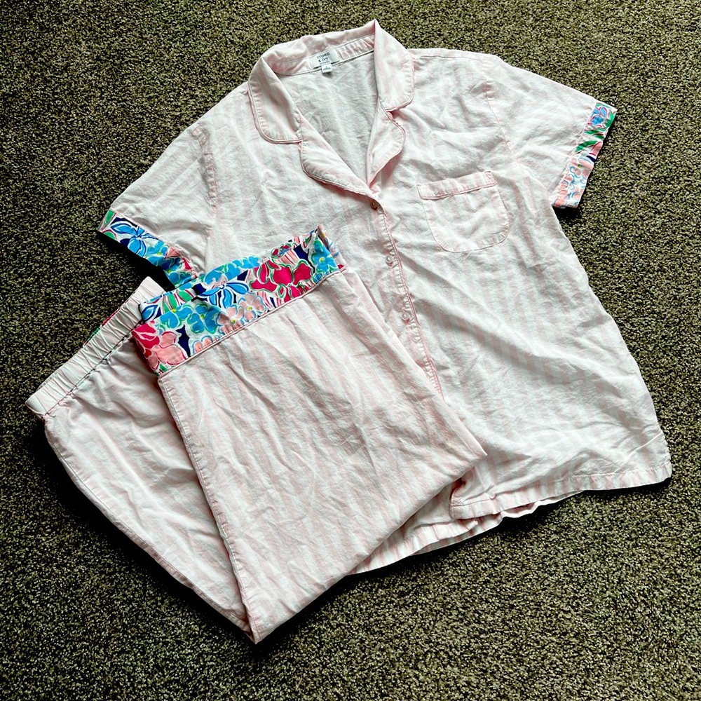 Crown & Ivy | Women’s Pajama Set size L